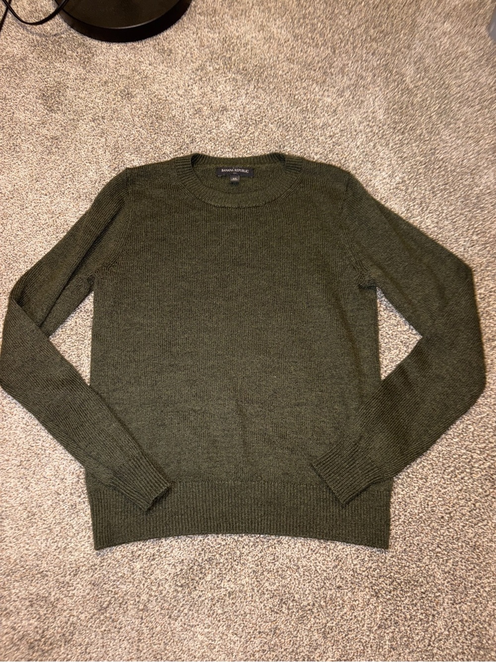 Banana Republic Women’s Olive Crewneck Sweater